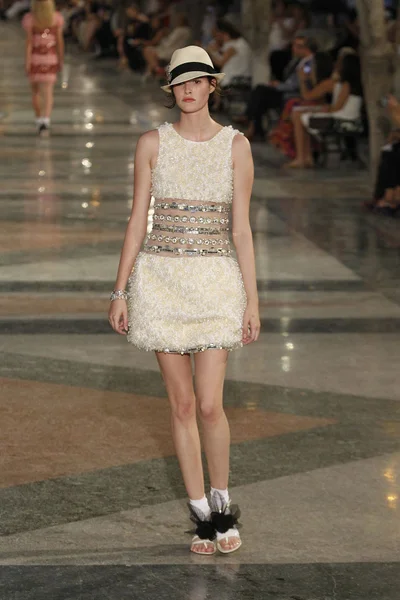 Look 84